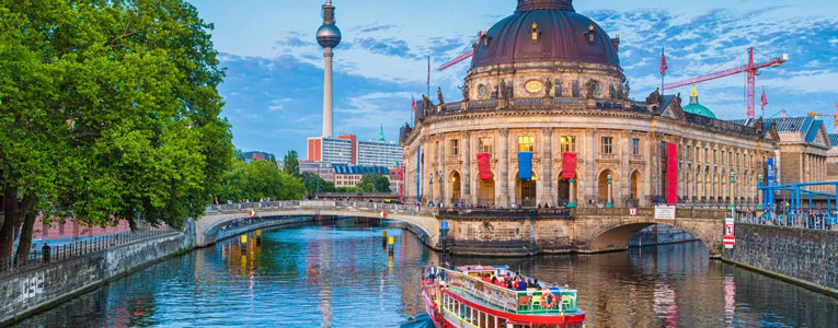 The Best Time of Summer to Visit These Popular European Cities